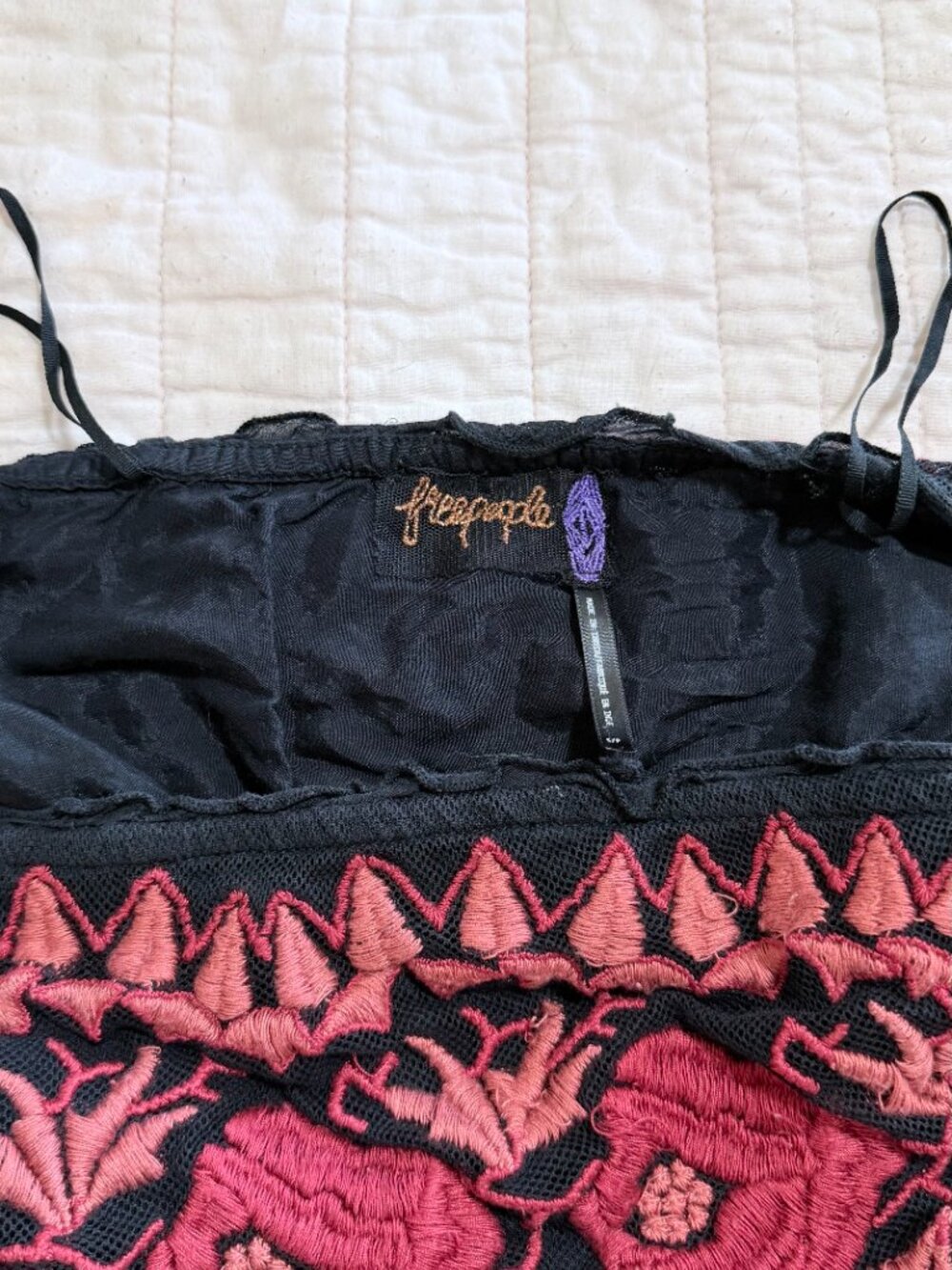 Free People Bandeau Tube Top Black Pink Floral Embroidered Lace Size S - Picture 8 of 8